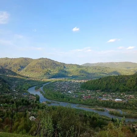 глиняна хатинка *